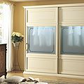 sliding door wardrobe / traditional - TAM610 : R50052