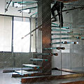 spiral staircase / glass steps / metal frame - CERNUSCO S/N