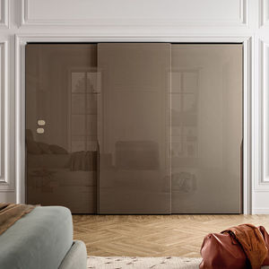 guarda-roupa contemporâneo / em madeira lacada brilhante / com portas de correr / com portas de abrir