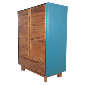 guarda-roupa contemporâneo / em madeira maciça / em teca / com portas de abrir
