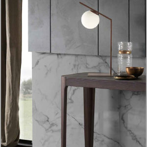 luminária de mesa / contemporânea / metálica / em vidro