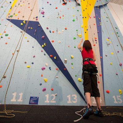 Parede De Escalada Fixa Roped Rockworks Ltd Para Parque Infantil