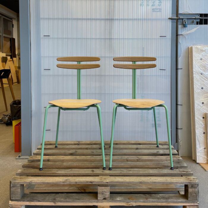 Tabanda Contemporary chair - TROJKA - Tabanda - indoor / oak / plywood