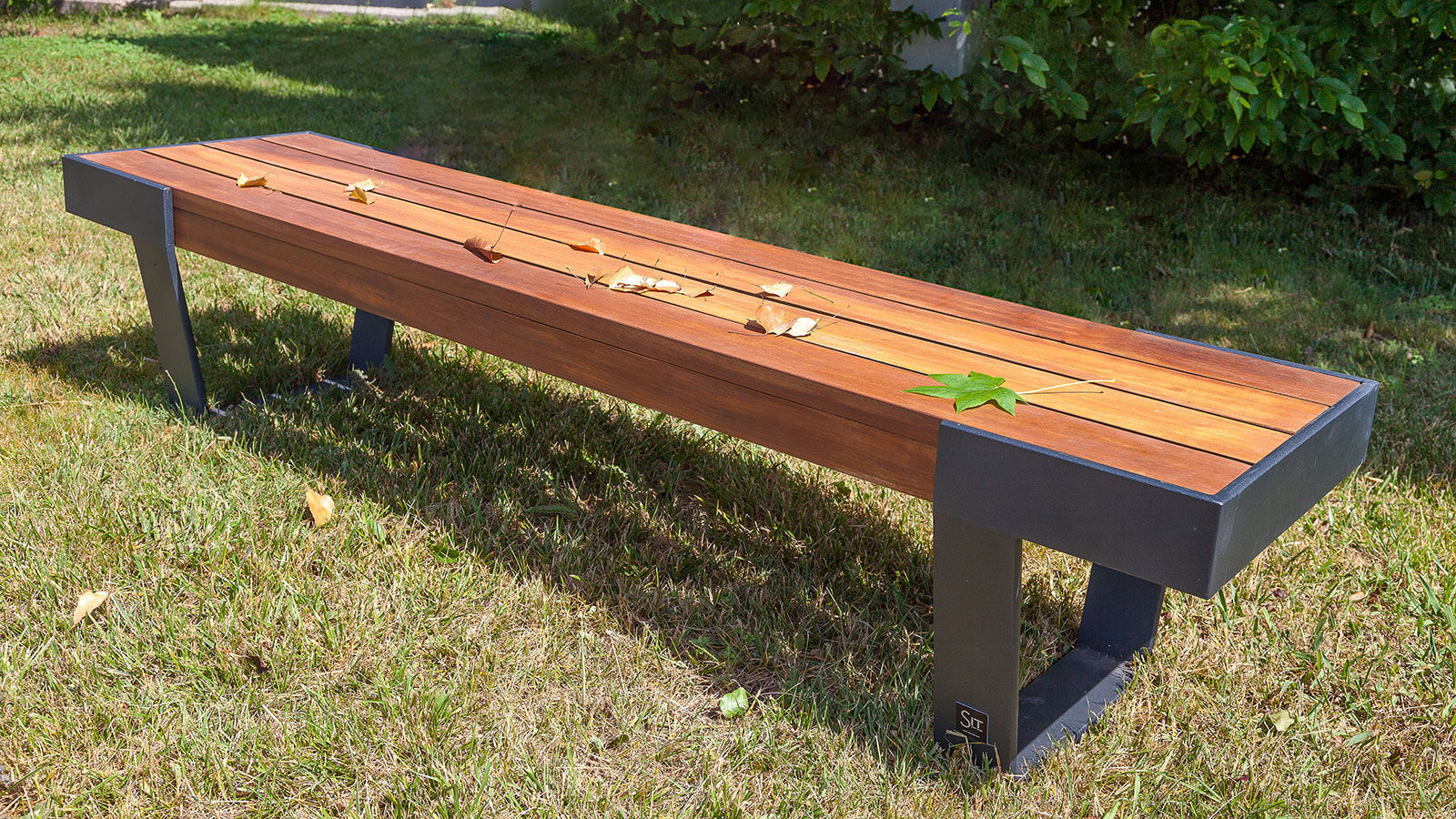 Contemporary public bench Wade 626 SIT wooden / metal / without