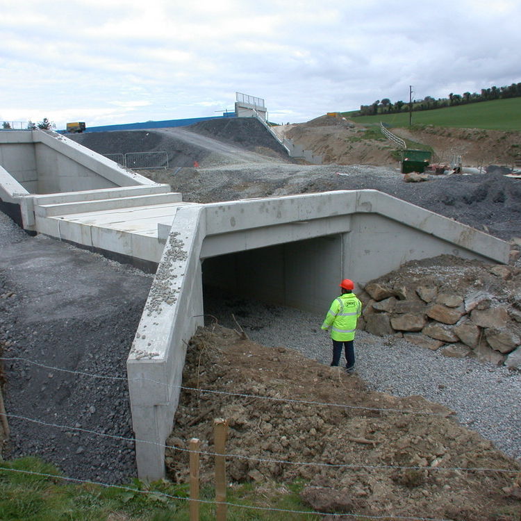 Reinforced concrete bridge abutment WING concast