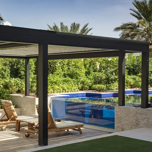 Self-supporting pergola - DUBAI - UNITED ARAB EMIRATES - Gibus SPA ...