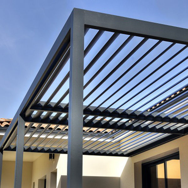 Wallmounted pergola AXIUM solutions aluminium selfsupporting / aluminum / stainless steel