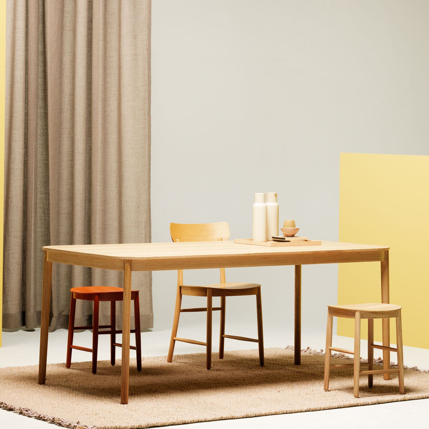 Contemporary dining table FIGURINE Fogia oak / MDF / oak base