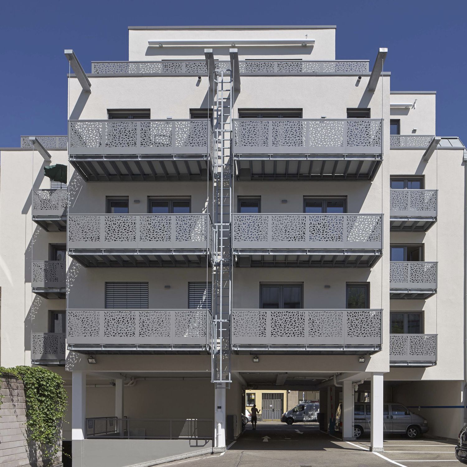 HPL railing - CELLON - BV RHEINLAND-PFALZ - Bruag Design Factory AG ...