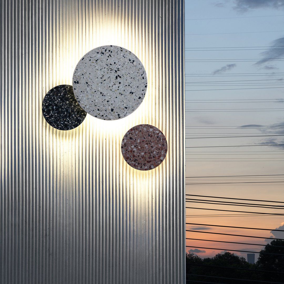 Contemporary wall light - PIN - BENTU DESIGN - indoor / aluminum / acrylic