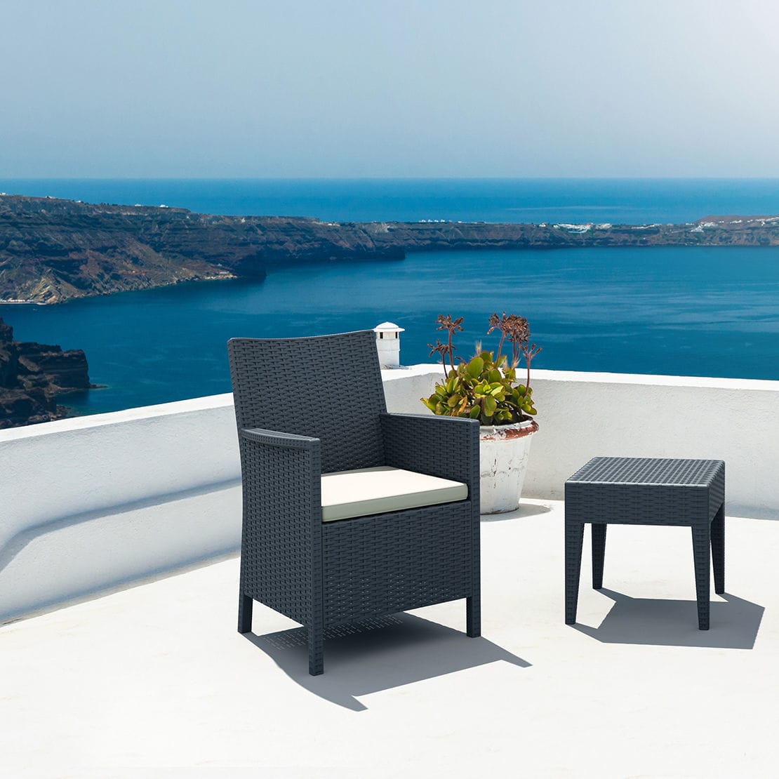 Contemporary armchair CALIFORNIA Siesta resin wicker / resin