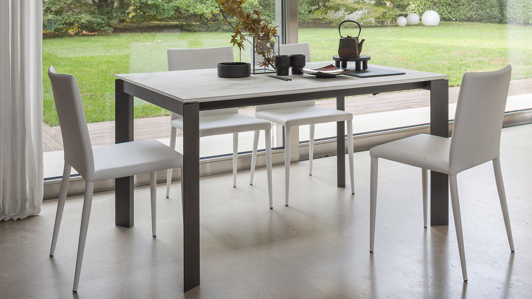 Contemporary dining table - TEOREMA - altacom italia - lacquered wood ...