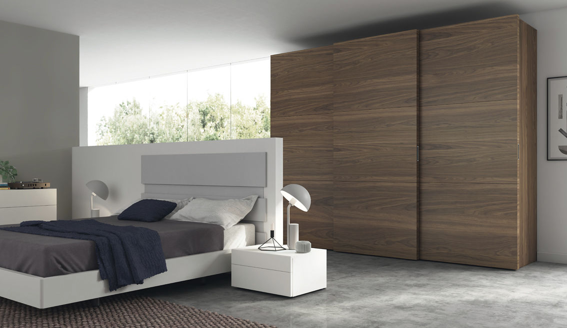 Contemporary Wardrobe Walnut Wood Veneer Sliding Door Drei