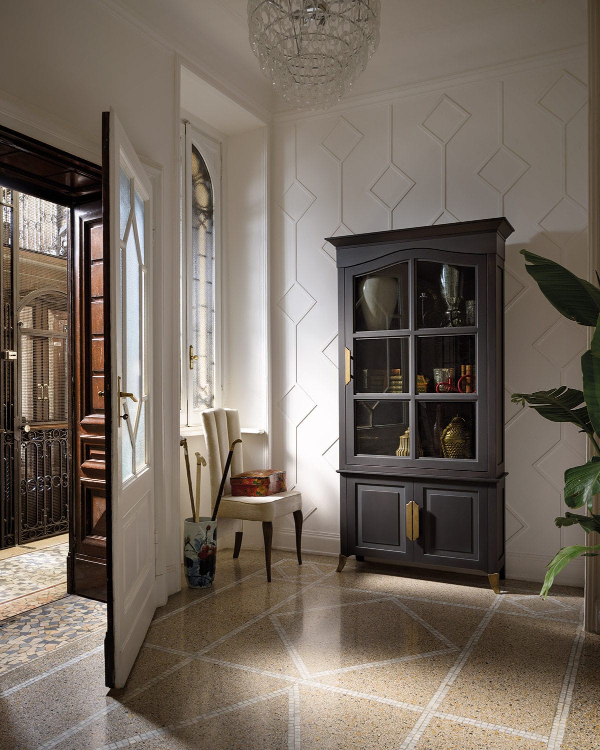 Traditional Display Cabinet Free Standing Glass Beech