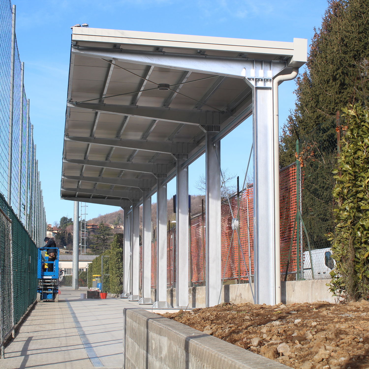 Sports field shelter - OVERHANGING COVER - CETA SPA