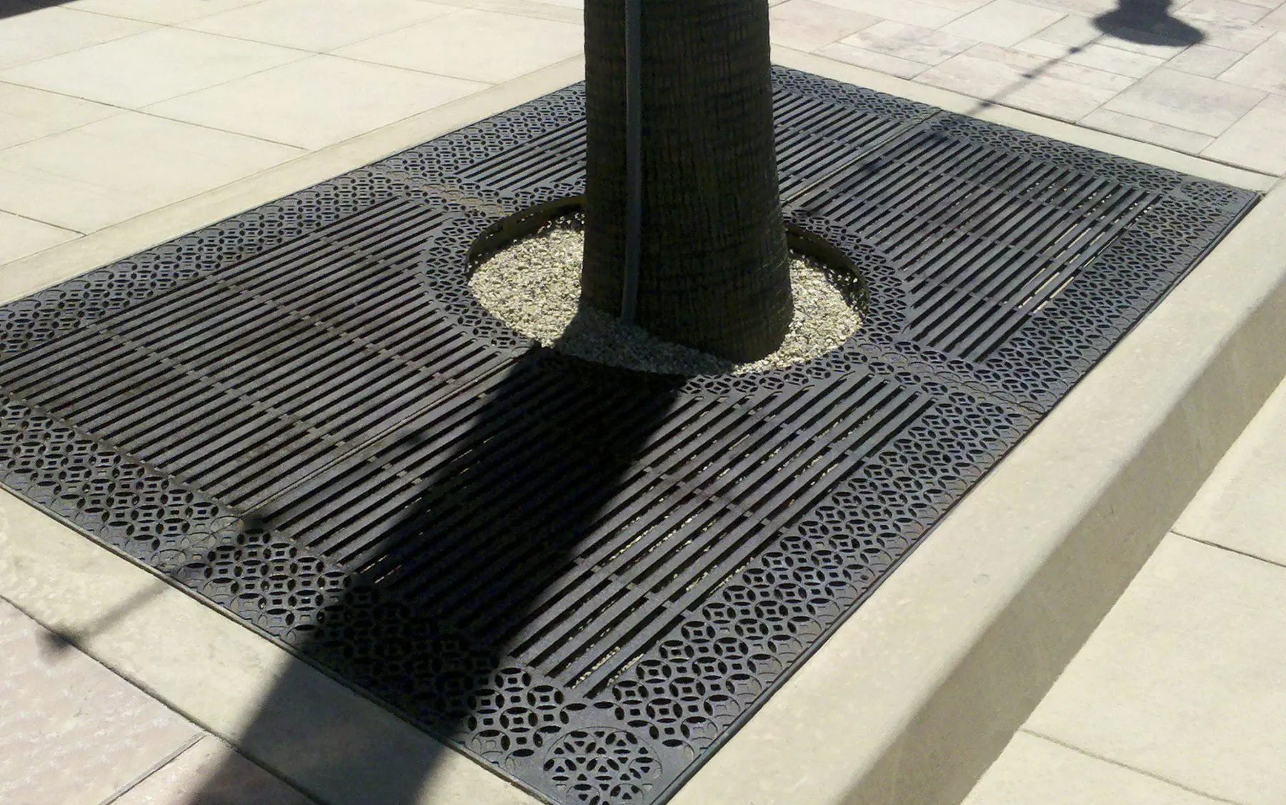 Rectangular tree grate - MERCADO - MEX60-96I99TG - IRON AGE