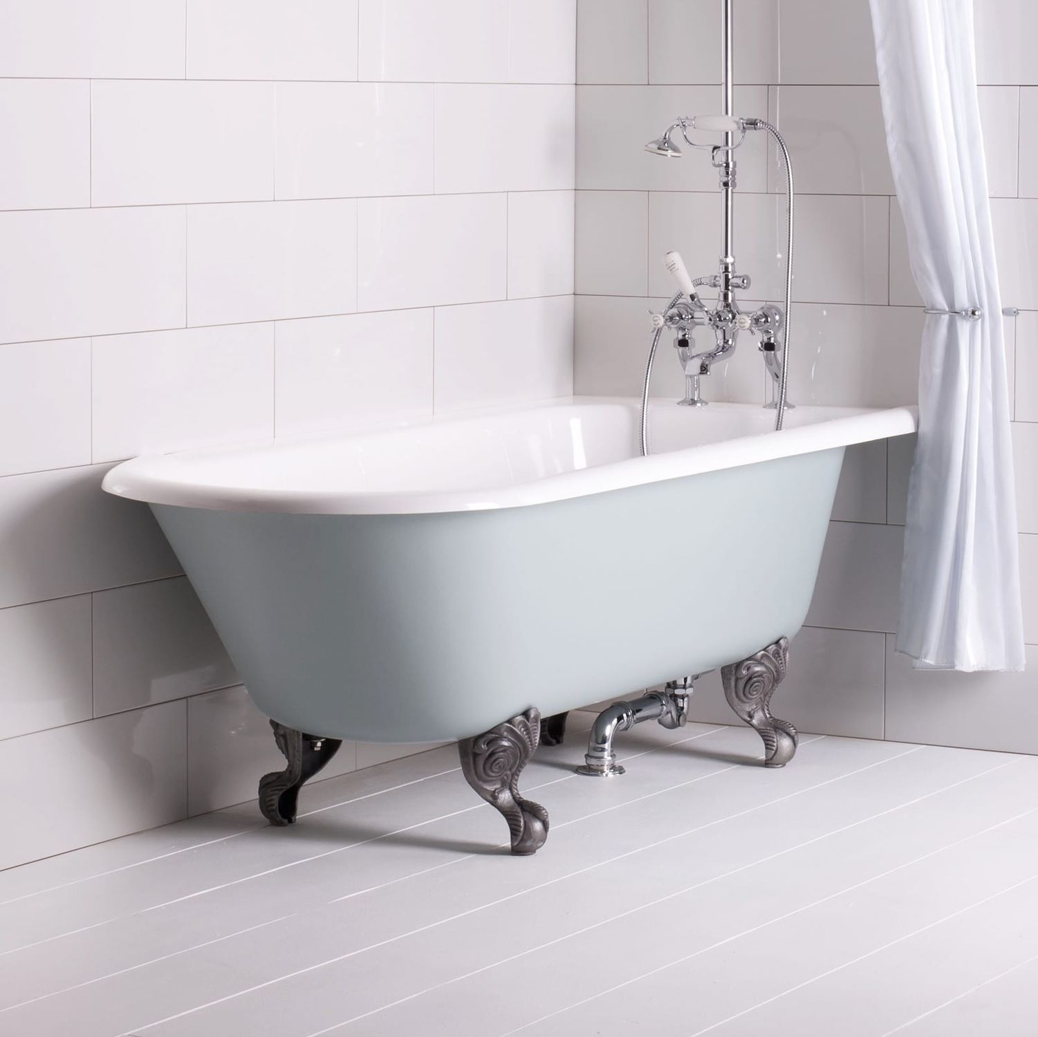 Corner bathtub TRIDENT Albion Bath Co with legs / back to wall