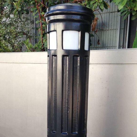 Urban bollard light PENNSYLVANIA AVE. CANTERBURY DESIGNS classic