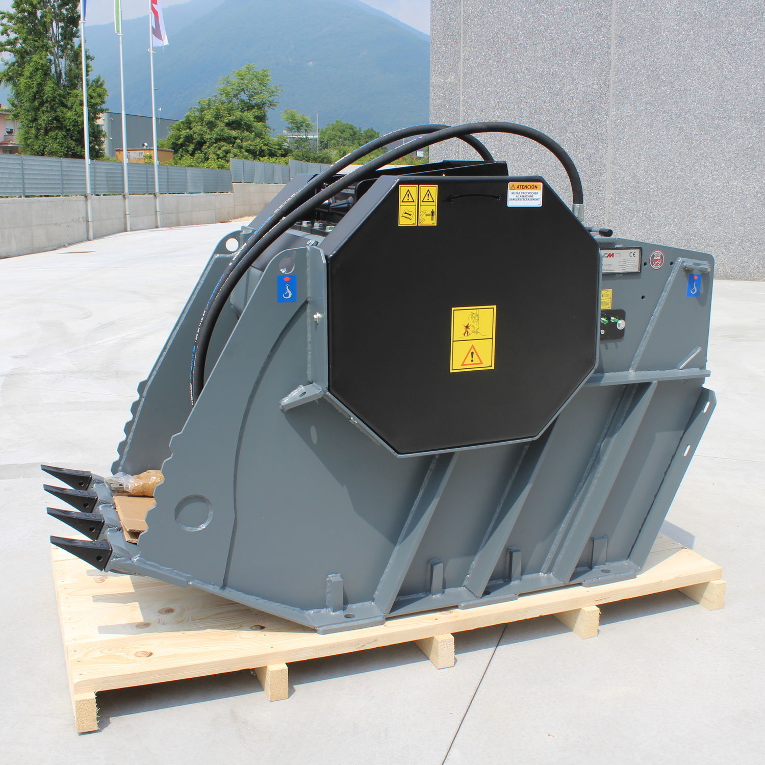 Crusher bucket CBF 60 CM Srl for backhoe loaders / for excavators