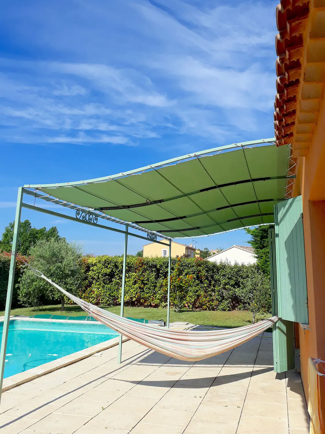 swimming pool shade sails on Pergola Cover With Solar Protection L Atelier Des Voiles Canvas Home Commercial