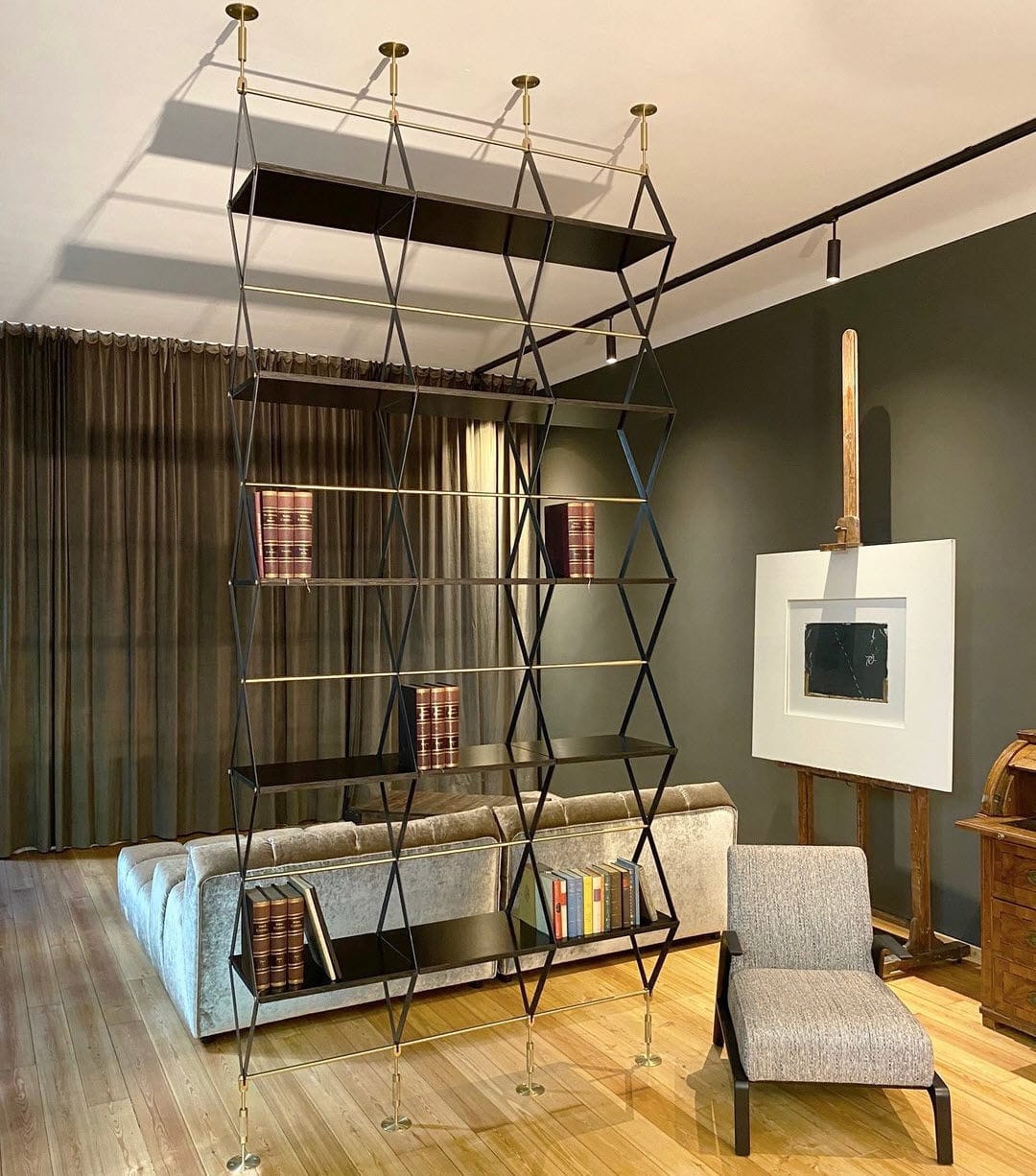 Wooden room divider - THE SHELF - craftvoll - steel / brass / commercial