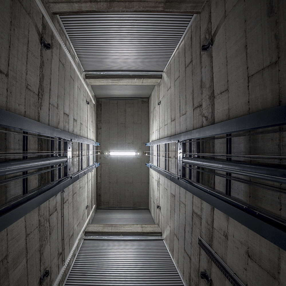 Hydraulic freight elevator Liftech for heavy loads / commercial / industrial