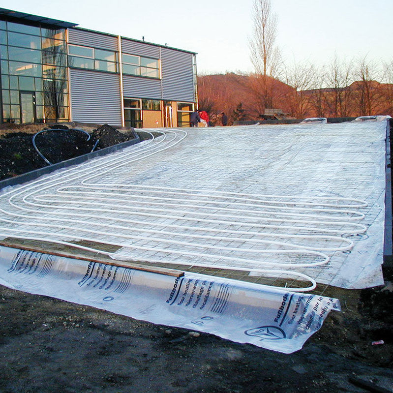 Hot water underfloor heating MELTAWAY Uponor industrial / with