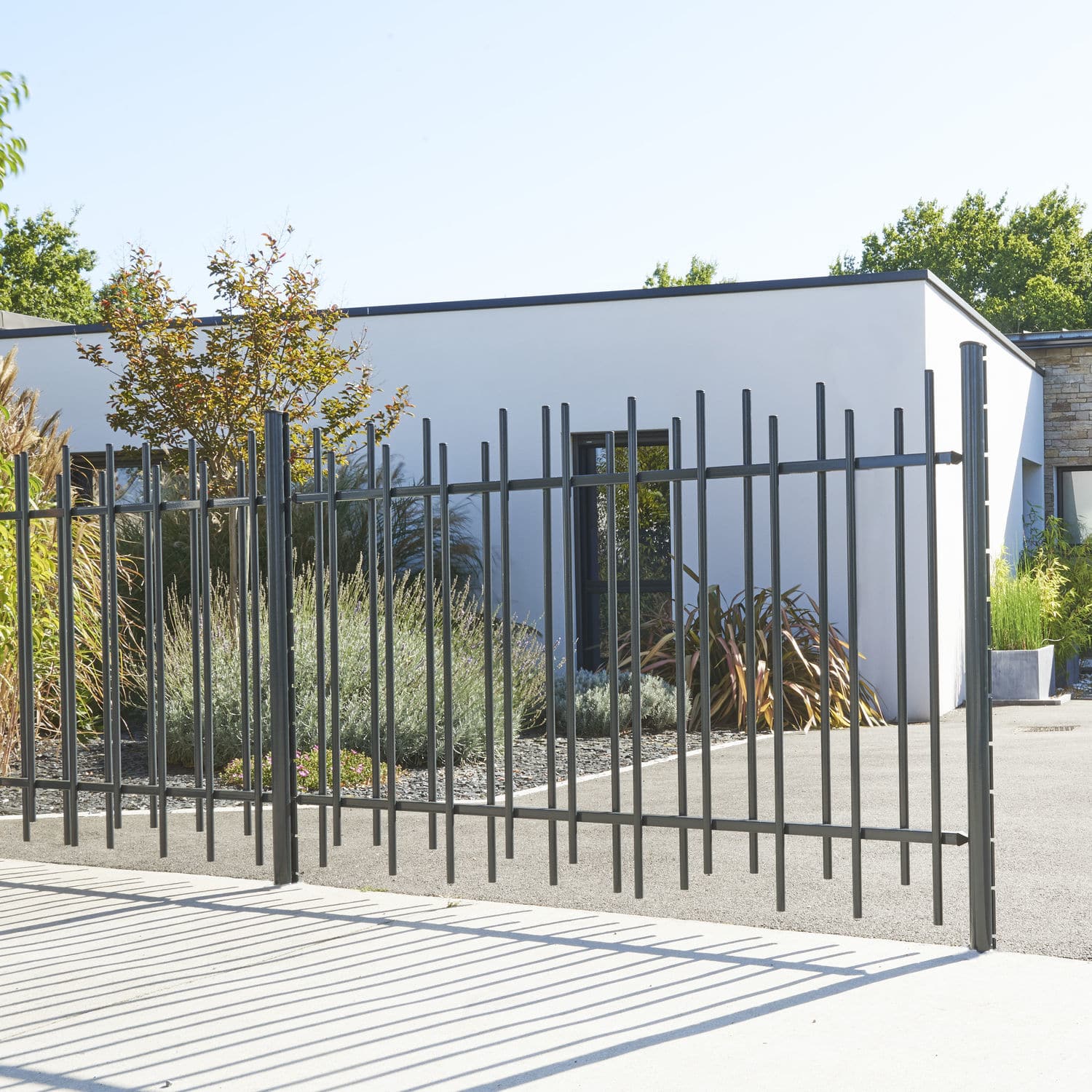 Fence with bars ELIXIR® DIRICKX residential / galvanized steel