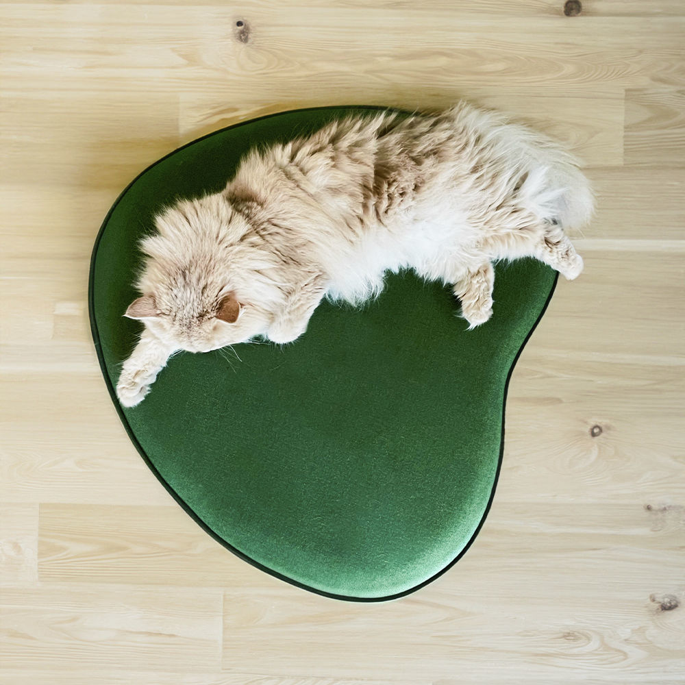 Velvet cat bed COCOON Bogarel natural fiber / PU / made from