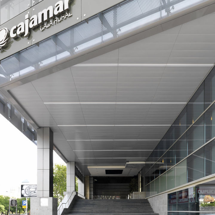 Metal suspended ceiling - Armstrong Q-Clip, Q-Clip F, R-Clip, R-Clip F ...