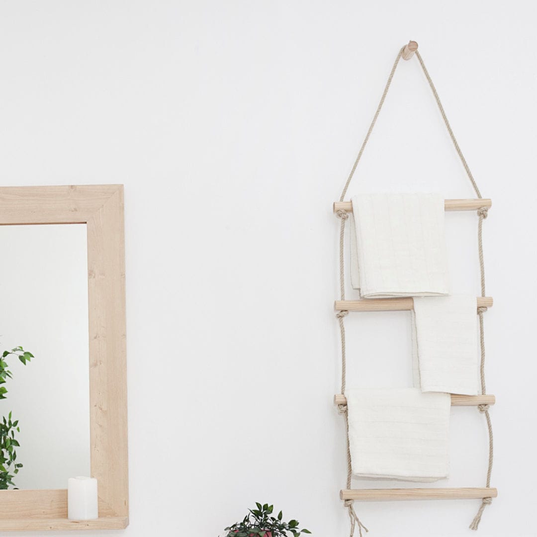 Ladder towel rack - Arlene - Ssafia - wall-mounted / wooden / rope