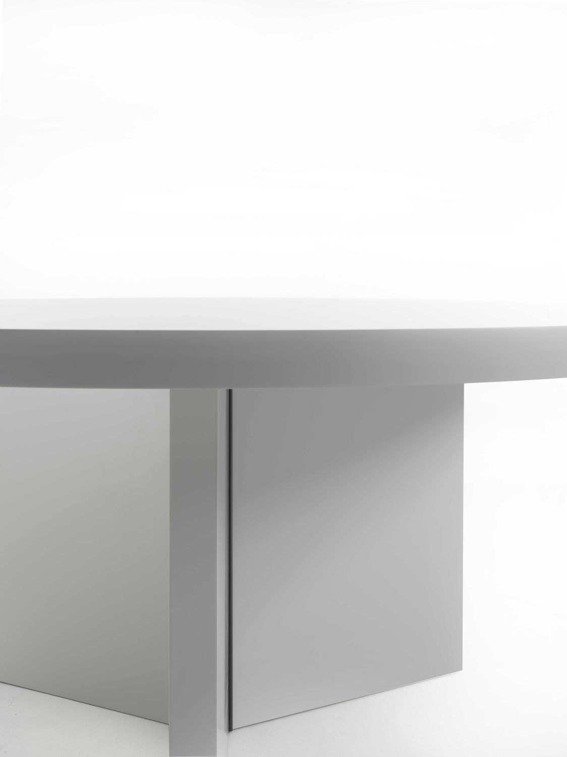 Contemporary Dining Table Lacquered Wood Wood Veneer