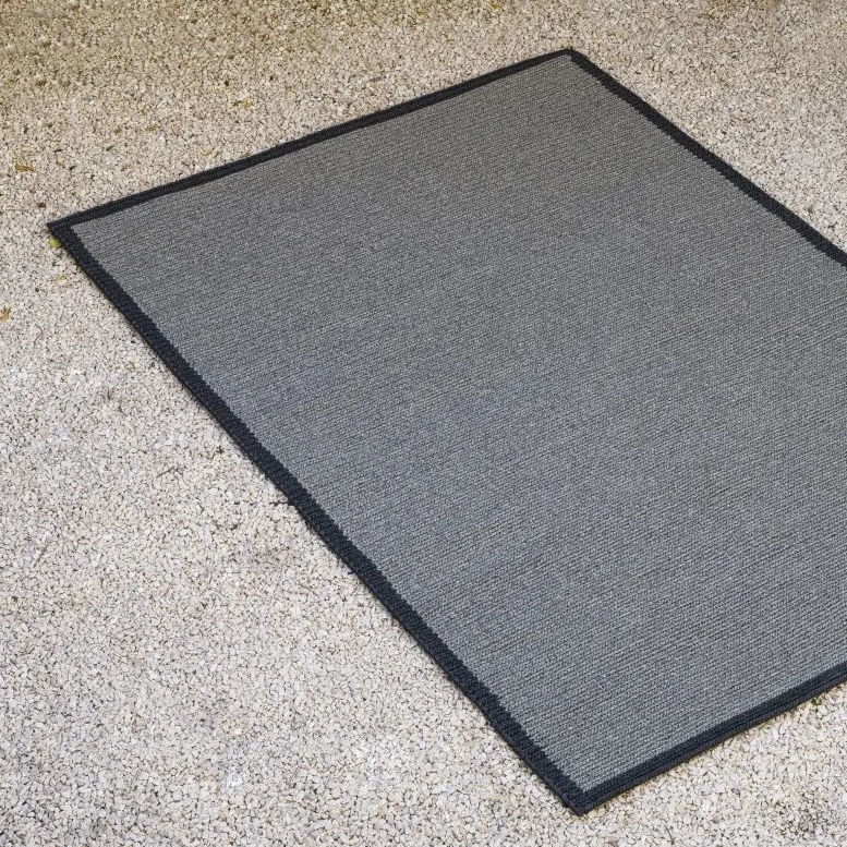 Grey Rug String Contemporary rug - STRINGS - GANCEDO - plain / polypropylene / rectangular