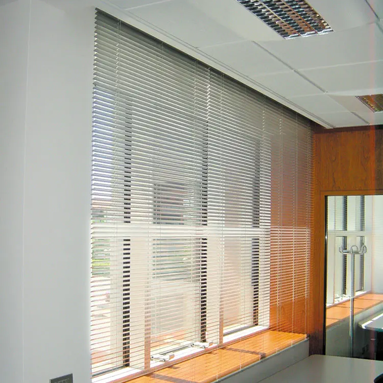 the range venetian blinds