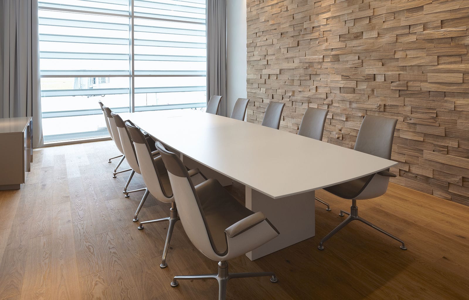 Contemporary boardroom table - SCALE-MEDIA - Walter Knoll - wooden ...