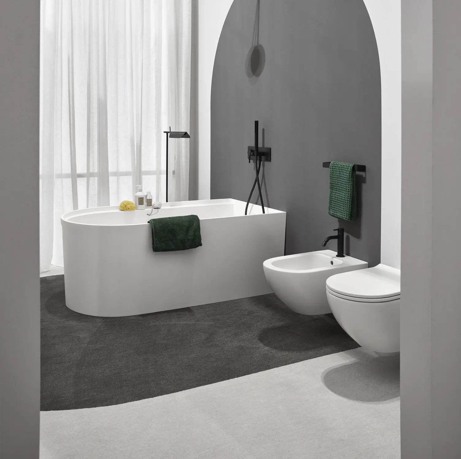 Positive Stand Alone Tub With Shower Curtain