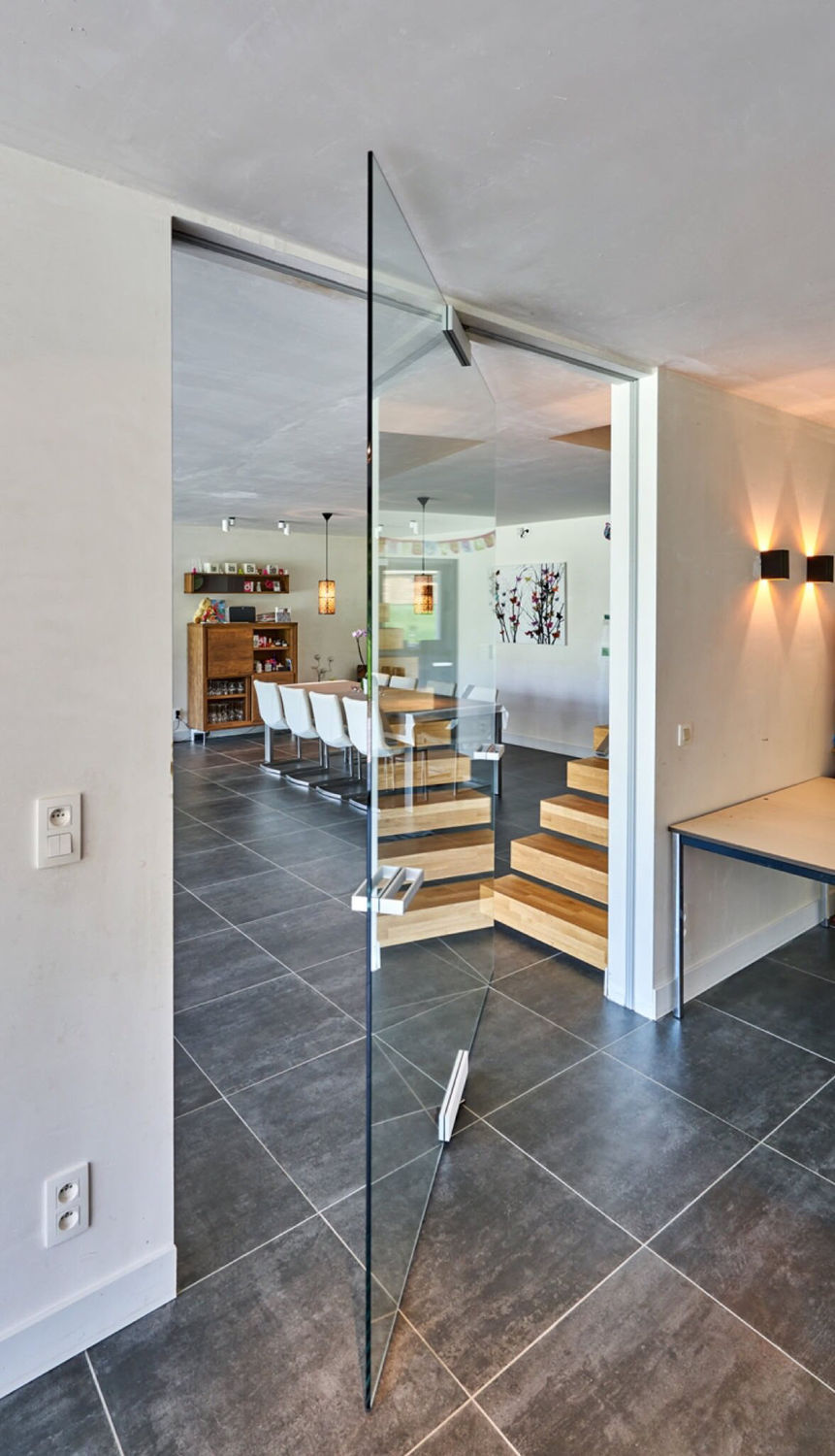 Indoor Door Pivoting With Central Axis Glass Full