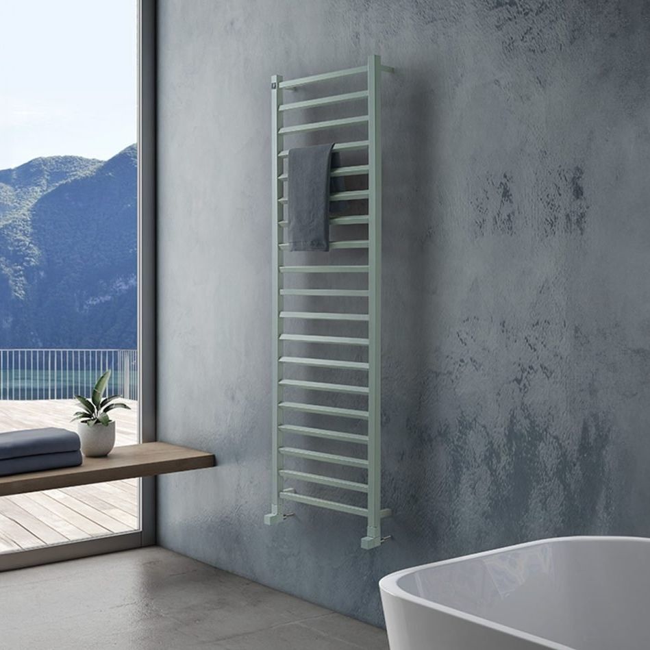 Electric towel radiator - TWIST - DELTACALOR - hot water / 501 w...750 ...