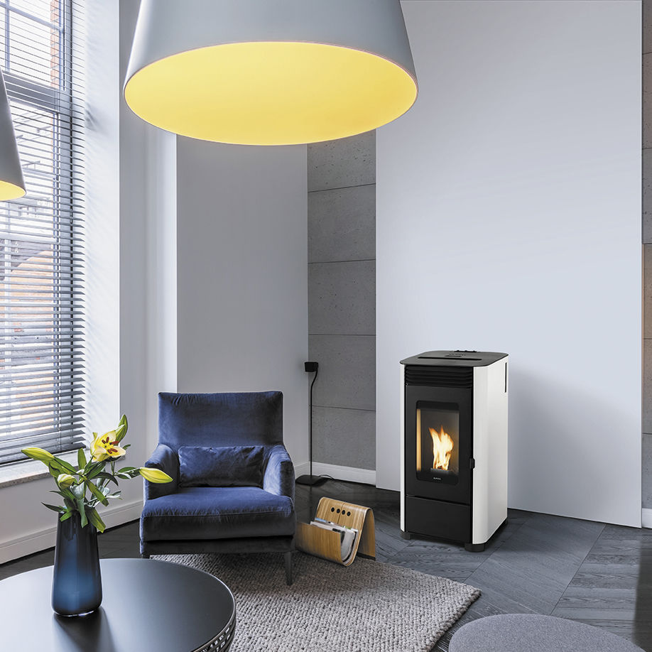 Pellet heating stove LEON 7 ACCESS CONTROL BLANC SUPRA FRANCE 7.5