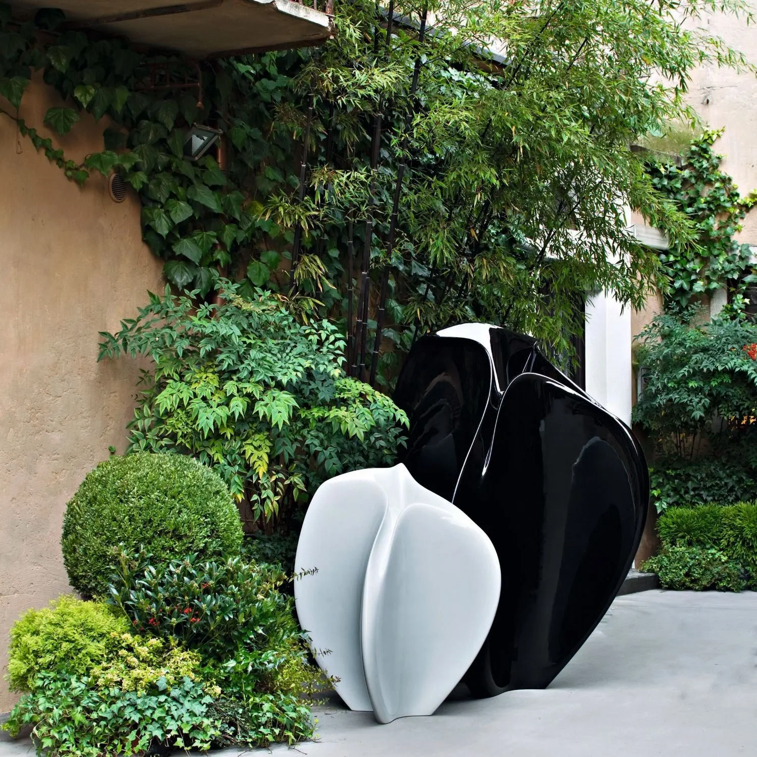 Low-density polyethylene (LDPE) plant pot - FLOW - SERRALUNGA