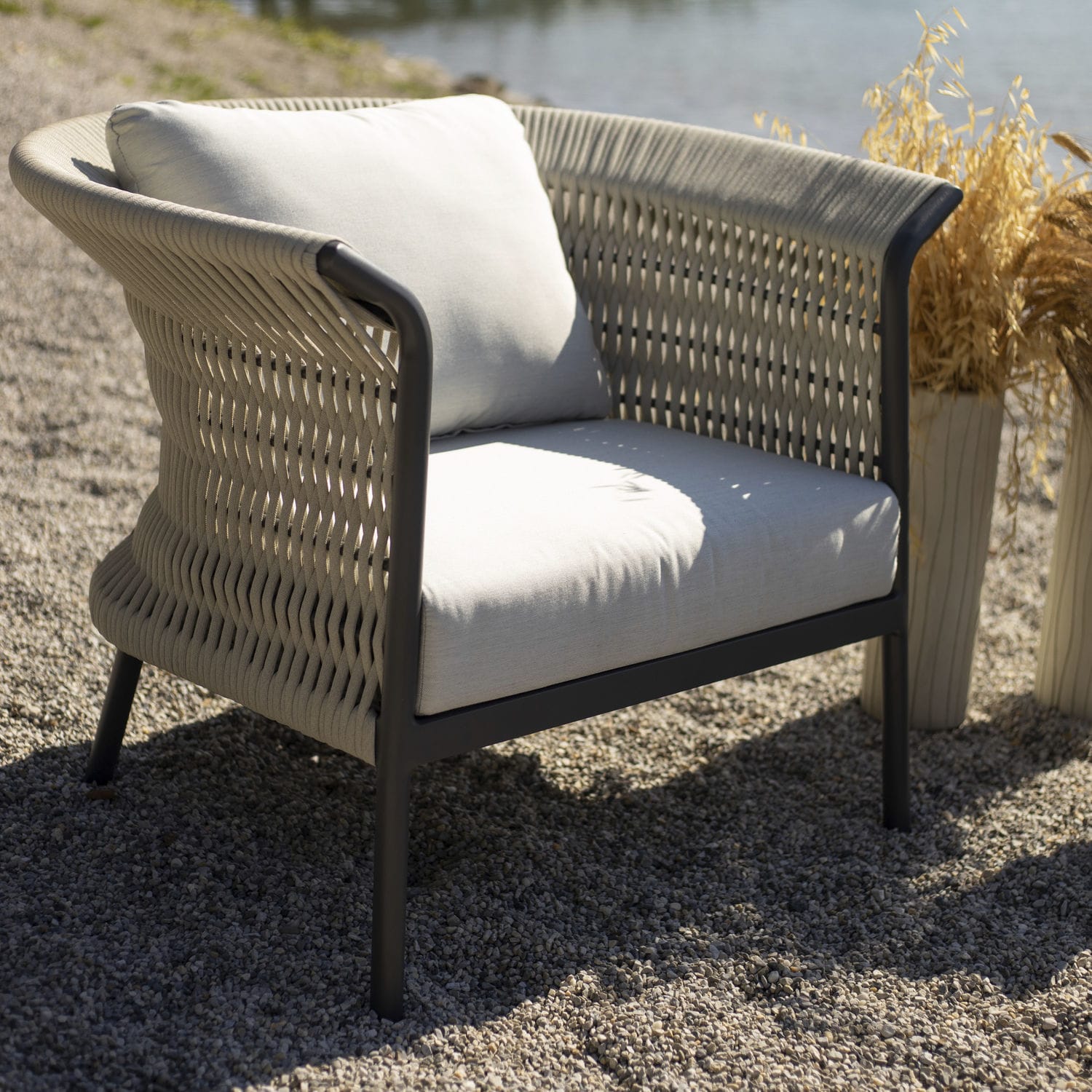 Contemporary armchair - FLY - DRIGANI SRL - fabric / foam / aluminum