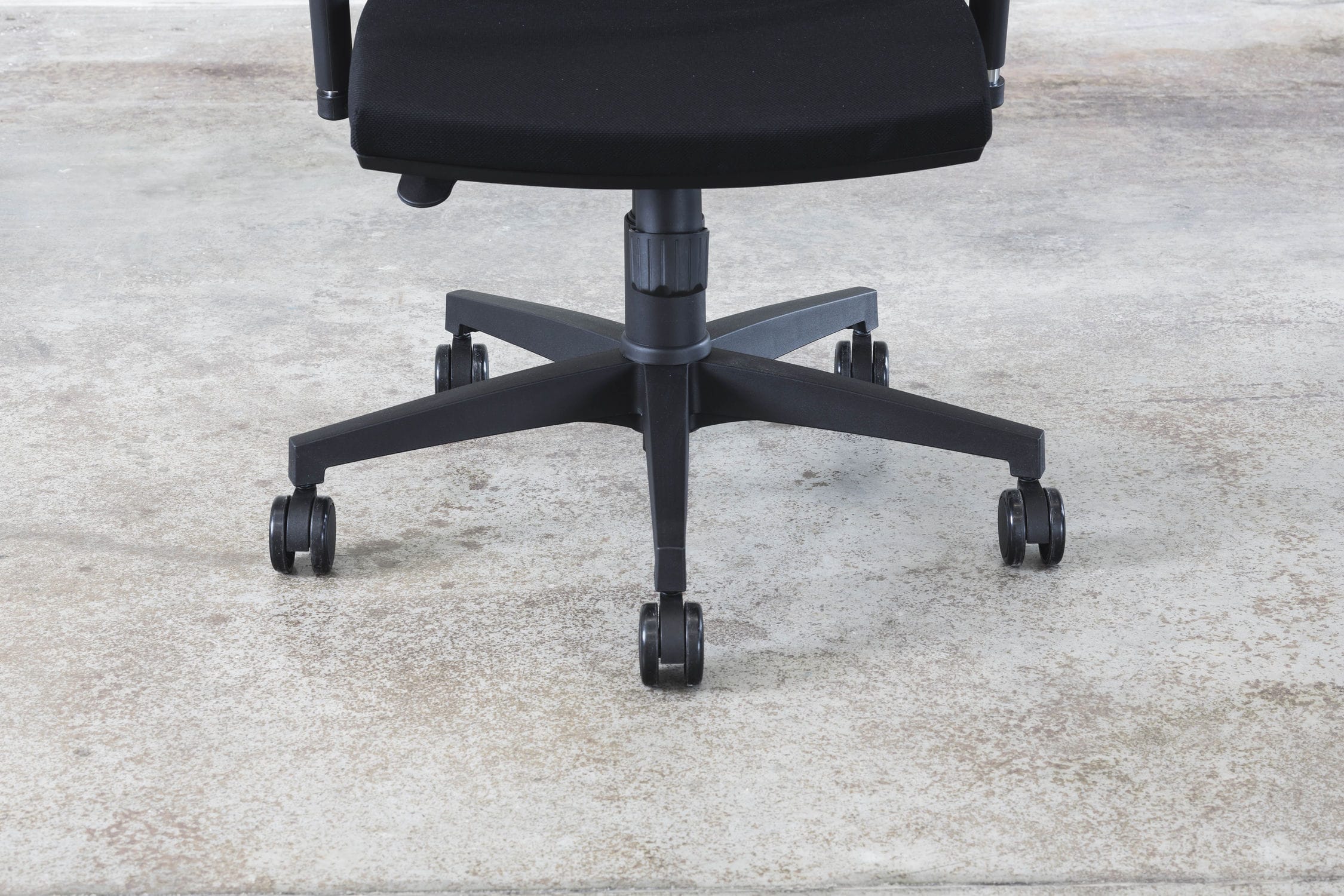 Contemporary office armchair ENA Fantoni fabric / on casters / with armrests