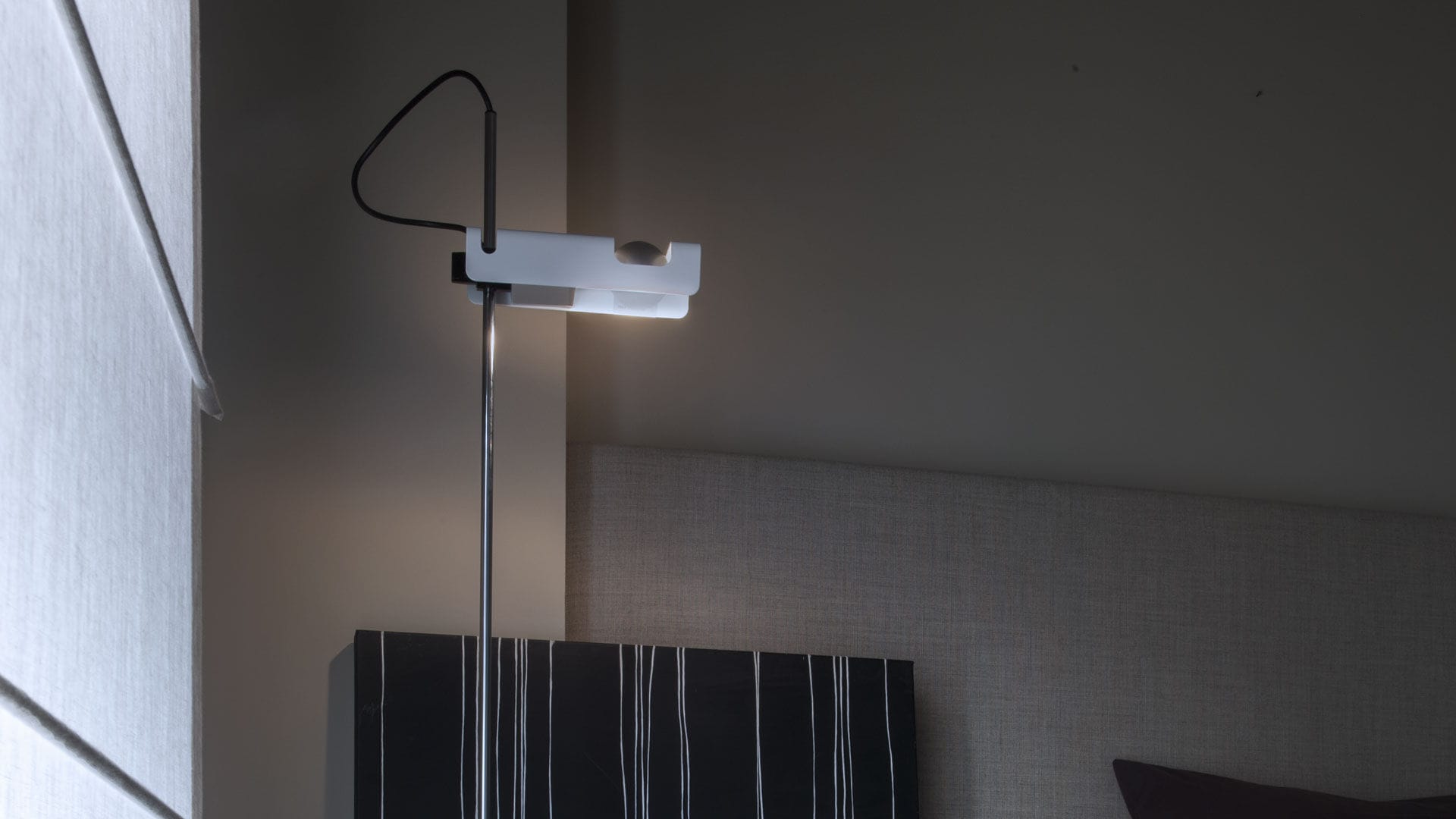 Floor Standing Lamp Contemporary Aluminum Lacquered Metal