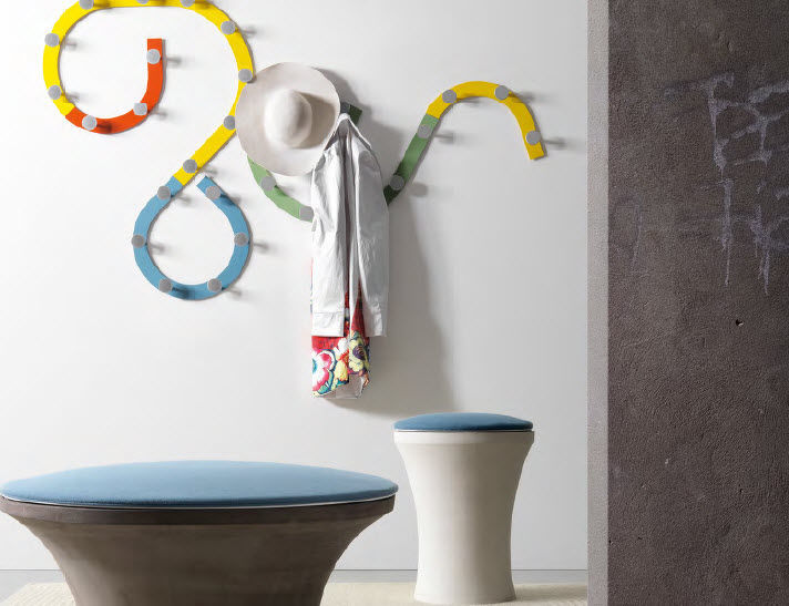 Wallmounted coat rack SHAPE Flai metal