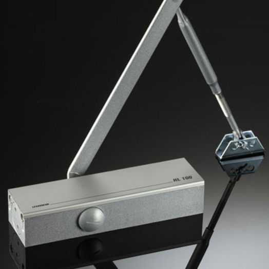 Door automatic locking mechanism WITH PROJECTING ARM ISEO SERRATURE