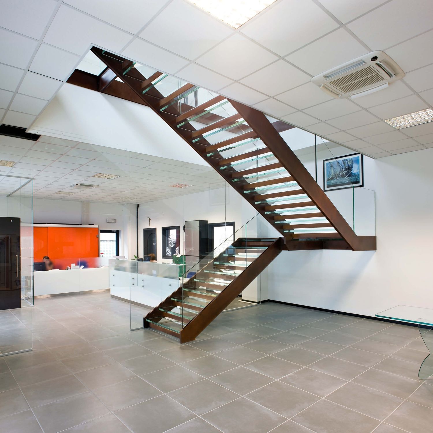 Half-turn staircase - F 125 - METALL CONCEPT - glass step / metal frame ...
