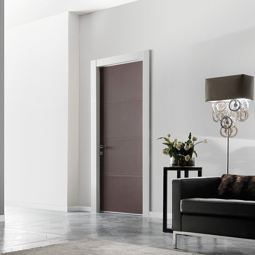 Interior door - FULL - CIPRIANI SERRAMENTI - solid wood / MDF / leather