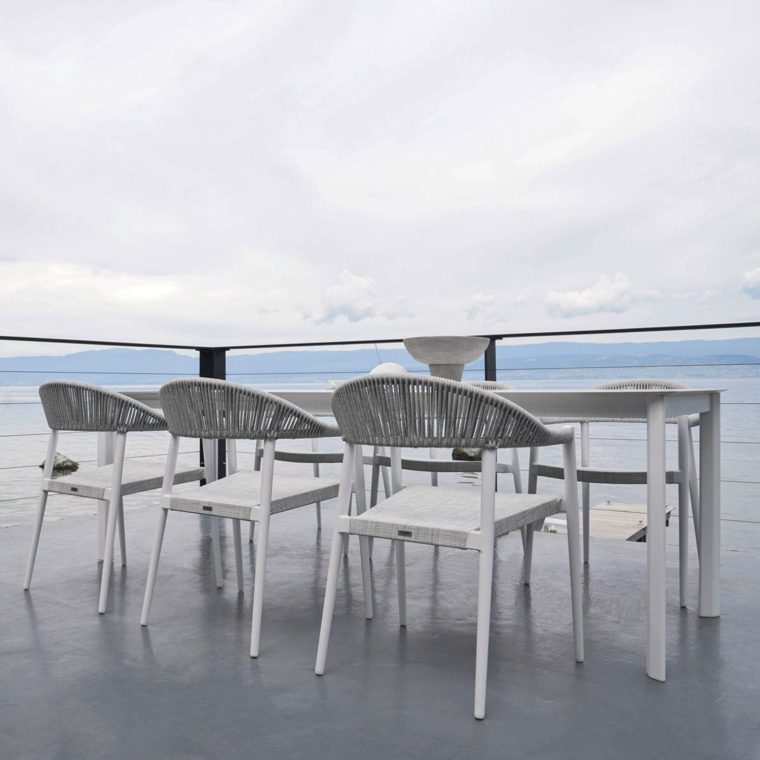 Contemporary table - SYSTEM low - Varaschin - HPL / ceramic / aluminum base