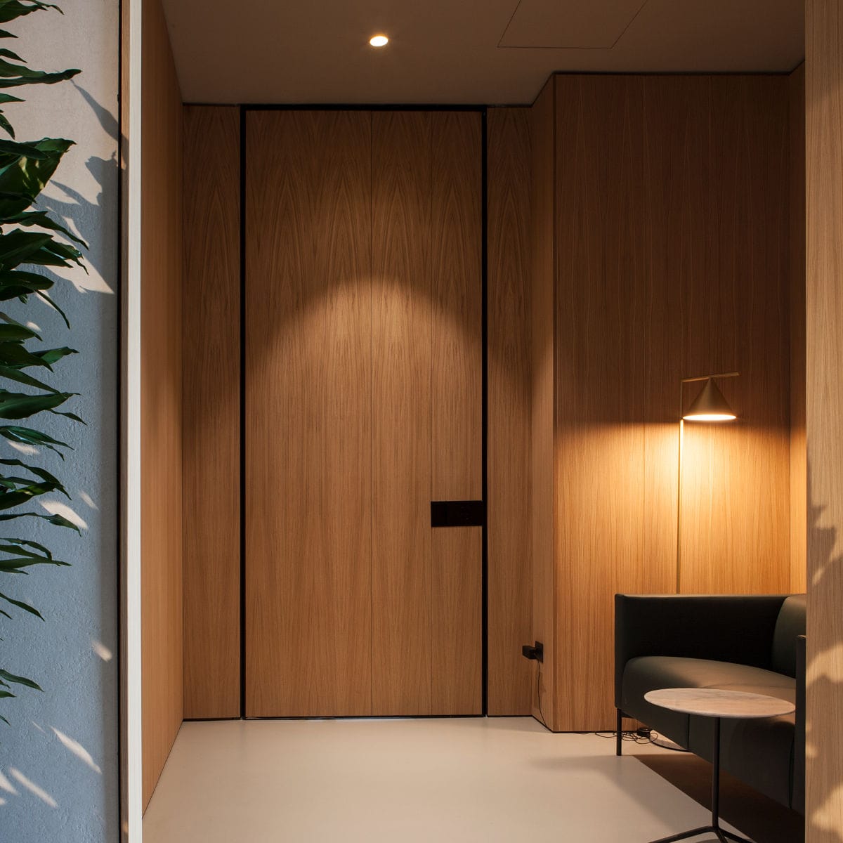Interior Door Pivoting Solid Wood Acoustic Synua Oikos