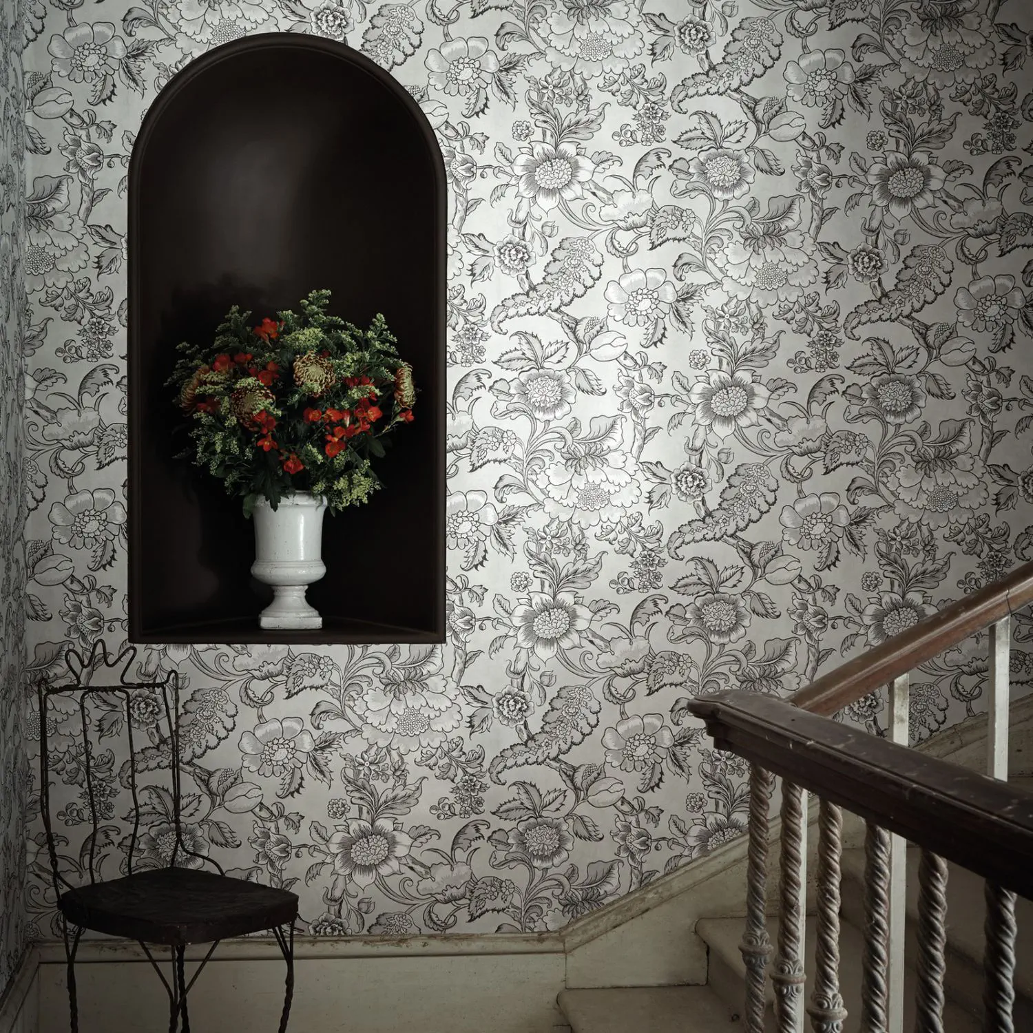Traditional wallpaper - SACKVILLE STREET - The Little Greene - floral / fabric look / blue Traditional wallpaper - SACKVILLE STREET - The Little Greene - floral / fabric look / blue